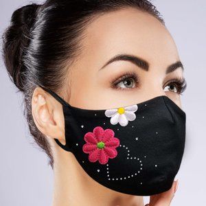 Daisy and Heart Face Mask w/ filter pocket